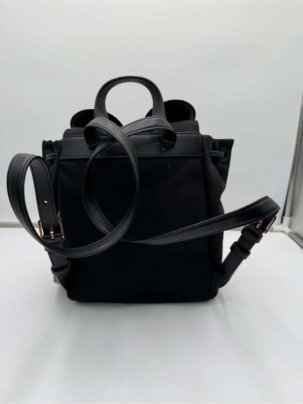 Disney x Kate Spade Minnie Mouse Black Nylon Backpack Red Bow Small Bag EUC